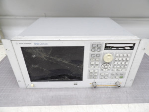 Agilent ENA Series Network Analyzer 300 kHz-3GHz, op 015,275 E5062A